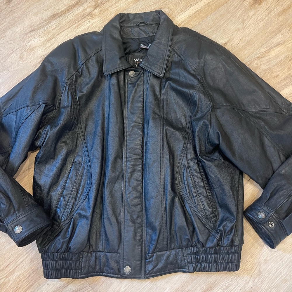 Wilsons 100% Leather Black Bomber Jacket Mens Size XL EUC